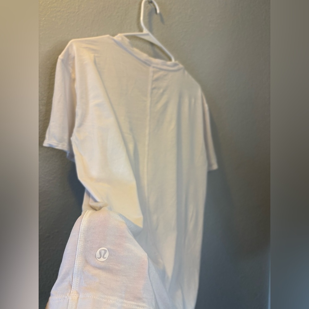 Lululemon All Yours Boyfriend Tee - Picture 4 of 5